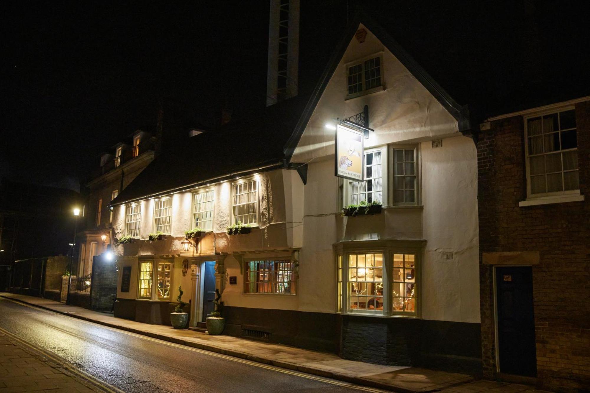 Dog And Partridge By Greene King Inns Bury St. Edmunds Buitenkant foto